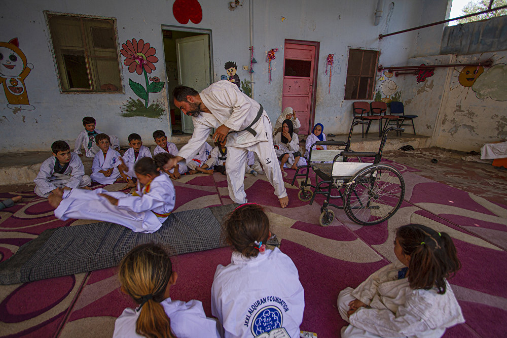 Sport and fun instead of war and fear