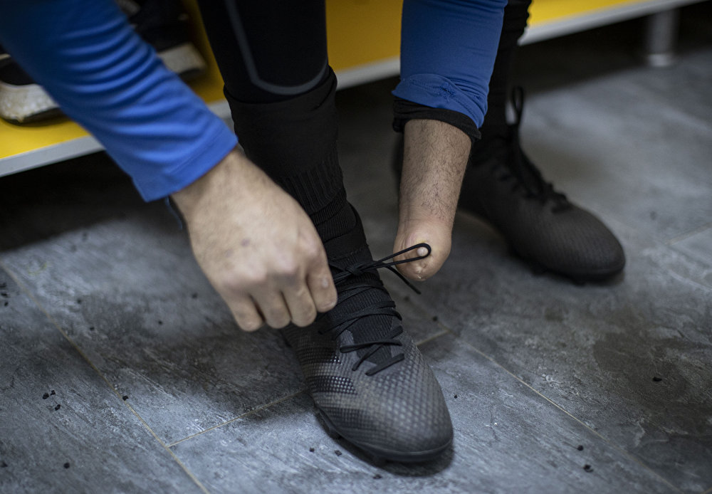Strong wings, steel feet